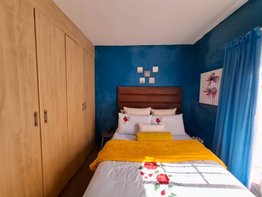 To Let 2 Bedroom Property for Rent in Waterval East North West